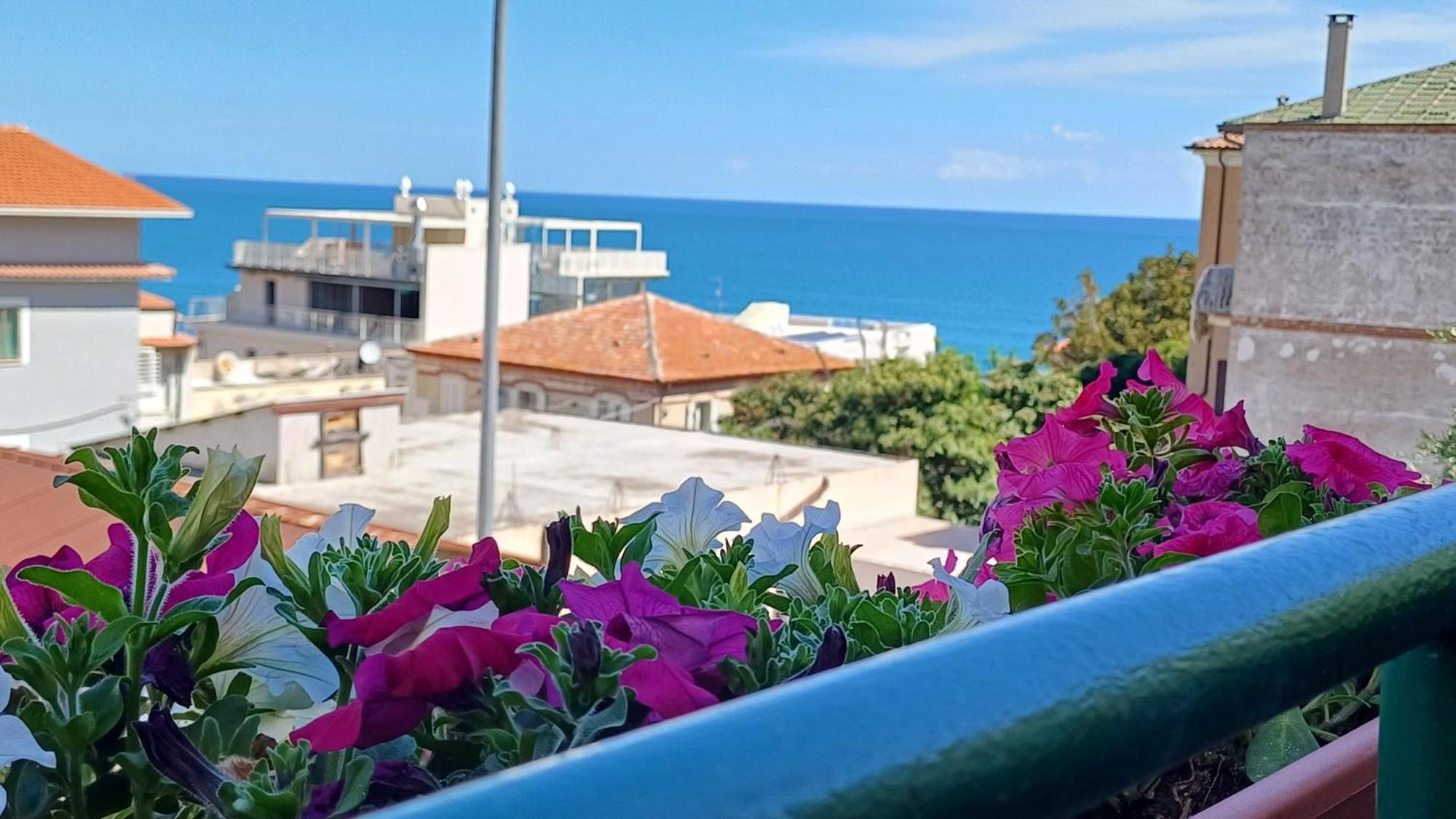 산비토키에티노 La Casa Del Sole 아파트 외부 사진